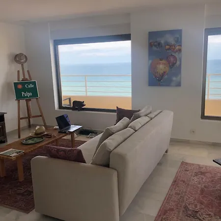 Penthouse Calle Pulpo * 푸엔히롤라