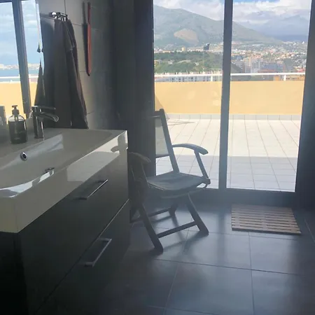 Penthouse Calle Pulpo * 푸엔히롤라